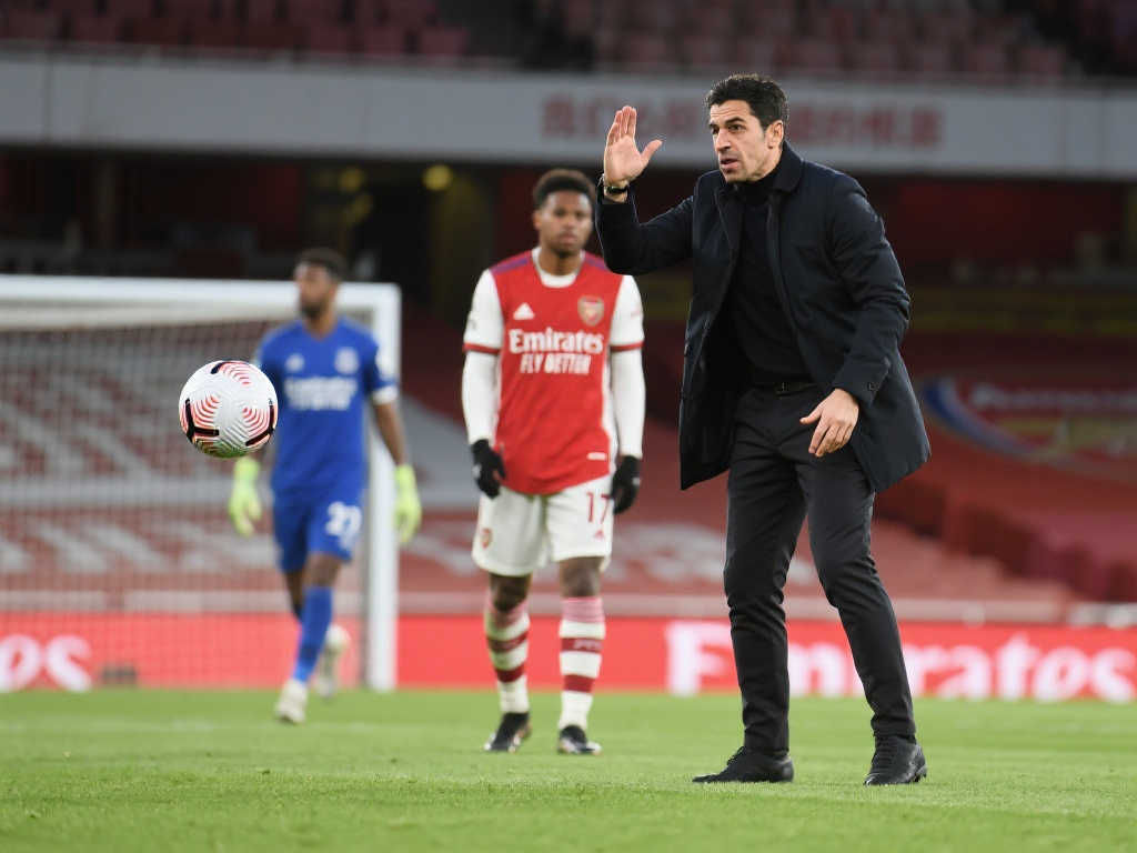 更是球员成 更是球员成